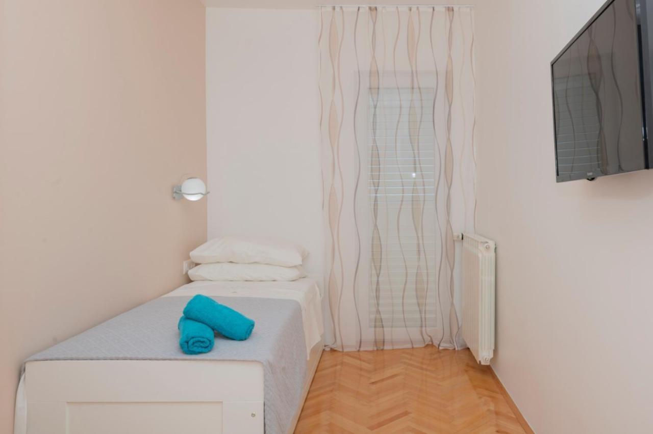 Apartments Radeljic Podstrana Kültér fotó