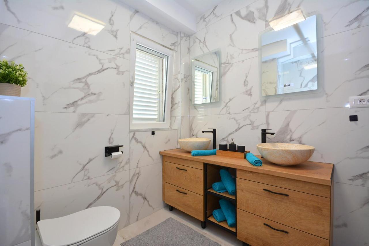 Apartments Radeljic Podstrana Kültér fotó